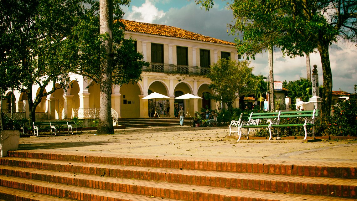 Sin turistas y con los negocios cerrados, el poblado de Viñales se hunde en la crisis