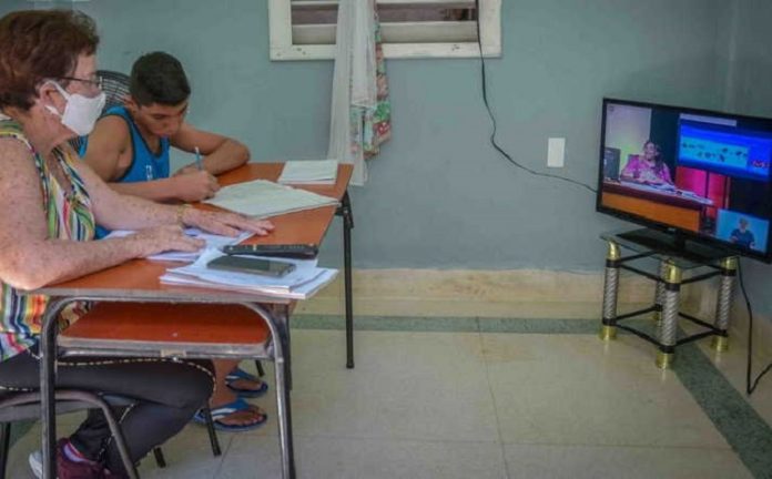 Las teleclases, la fórmula fracasada por la que apostó el Gobierno cubano para salvar el curso escolar en medio de la pandemia