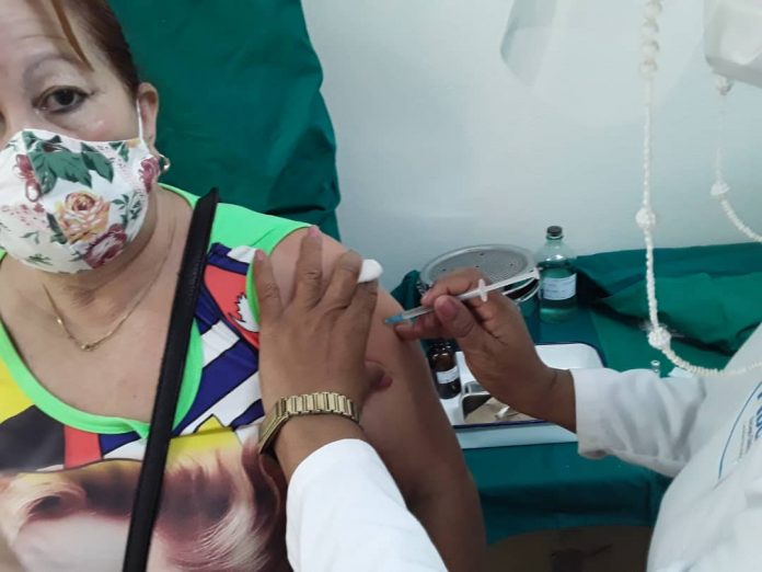 Gobierno cubano está vacunando a miles de personas sin tener comprobados todos los posibles efectos adversos y la eficacia real de su vacuna contra el coronavirus