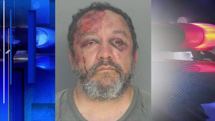 Cubano que trabajó como oficial de polícia es arrestado tras disparar contra varios empleados de una cafetería al suroeste de Miami-Dade