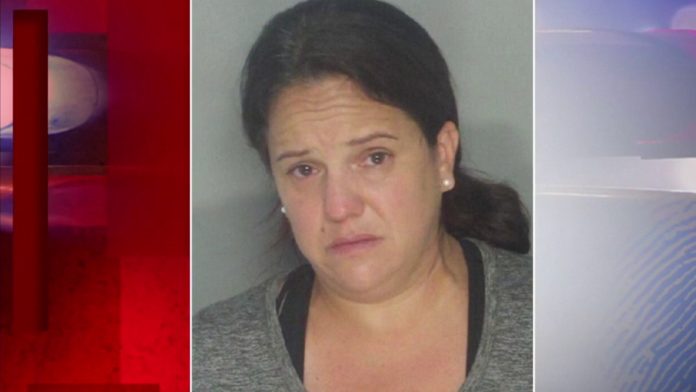 Acusan a profesora cubana de abusar sexualmente de una estudiante en Hialeah durante los últimos cuatro años