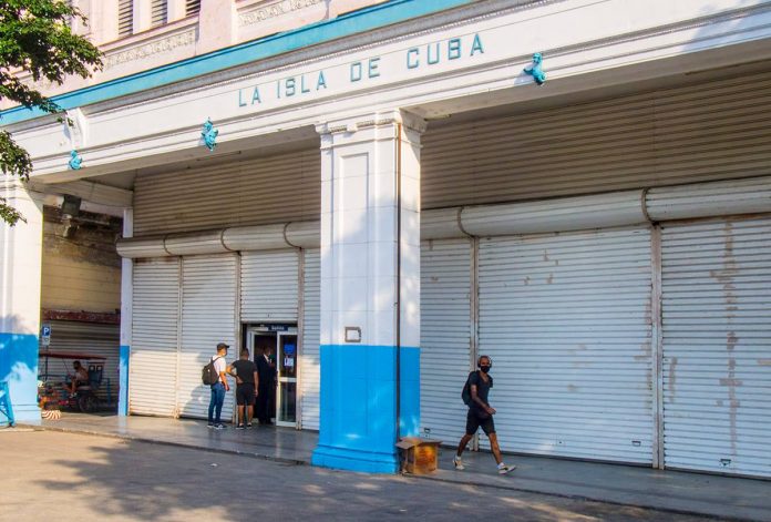 Se siguen sumando los mercados más grandes de Cuba a la venta en dólares y ahora le tocó el turno a uno de los más céntricos de La Habana
