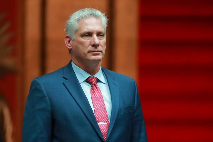 Díaz-Canel dice que la suspensión de depósitos de dólares en efectivo en Cuba es 