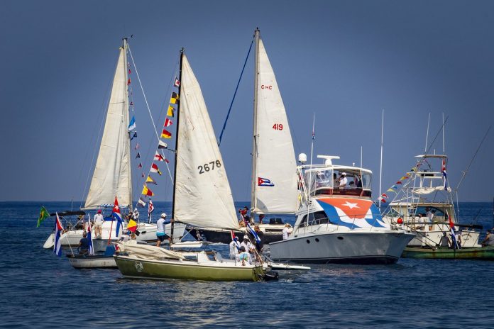 Cubanos critican al Gobierno por gastar 