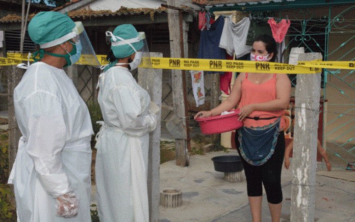 Gobierno cubano marcará las puertas de las viviendas donde vivan personas con coronavirus o sus contactos para evitar que los vecinos se acerquen