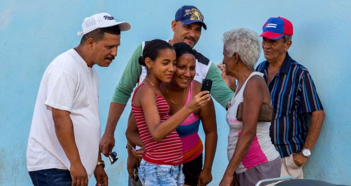 Dueño de compañía telefónica en España podría pasar 8 años en prisión por estafar más de 64 mil dólares en llamadas a Cuba