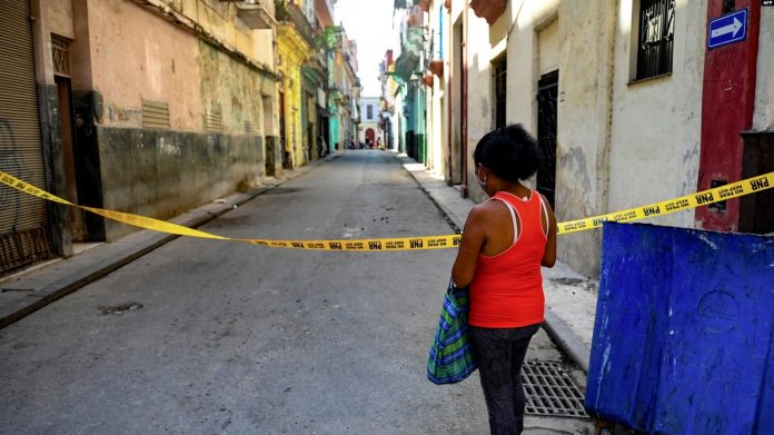 Nueva jornada por encima del millar de contagiados en Cuba, con 1155 nuevos casos positivos a la COVID-19 y 13 fallecidos