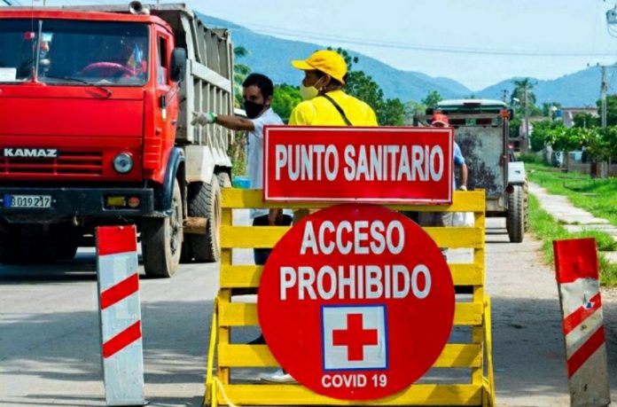 Cuba vuelve a superar el millar de positivos, reportando 1069 nuevos casos y diez fallecidos