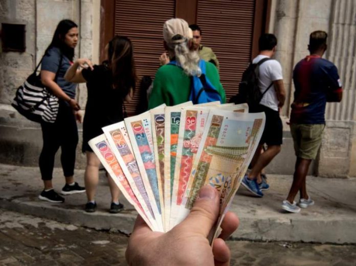 Autoridades cubanas advierten que este 30 de diciembre es el último día para cambio del peso convertible (CUC) que aún tenga la población