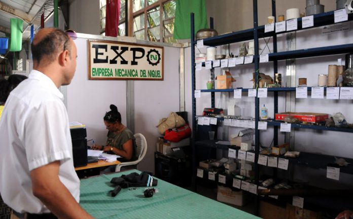 El Gobierno cubano se ha convertido en otro meroliquero igual que cualquier vendedor cuentapropista