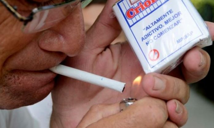 Los cigarros en Cuba ya se convierten en un asunto de Estado pues cada día están más caros y difíciles de conseguir