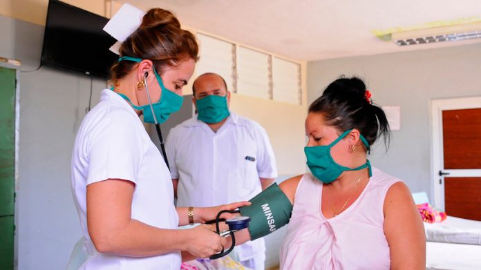 Cifra nefasta para la pandemia en Cuba!! Hoy la isla amaneció con más 30 mil pacientes ingresados en hospitales y centros de aislamiento por coronavirus