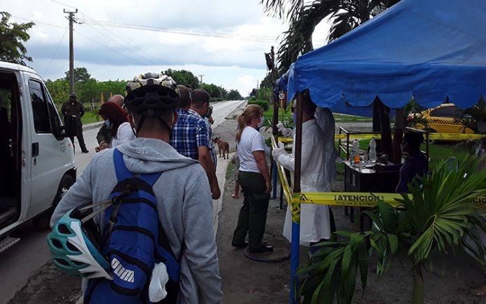 Sigue en aumento el numero de contagios diarios de COVID-19 en Cuba, que hoy amaneció con 3306 nuevos casos positivos y un fallecido