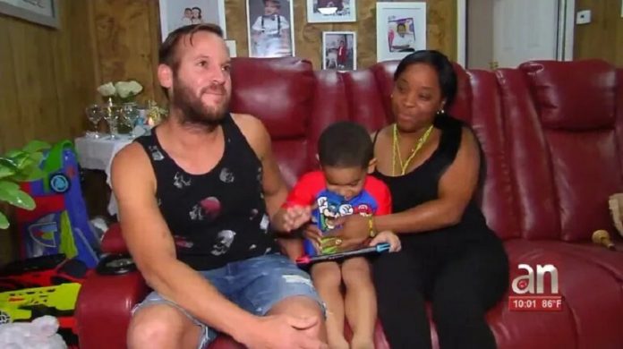 Liberado en Miami el pescador que rescató a un grupo de balseros cubanos hace unas semanas en las costas de Florida y que fue acusado de 