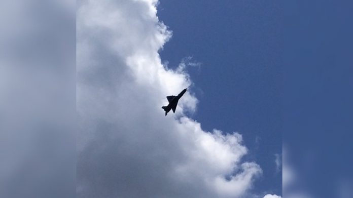 Aviones de combate de las Fuerzas Aéreas Cubanas sobrevolaron San Antonio de los Baños para amedrentar a la población