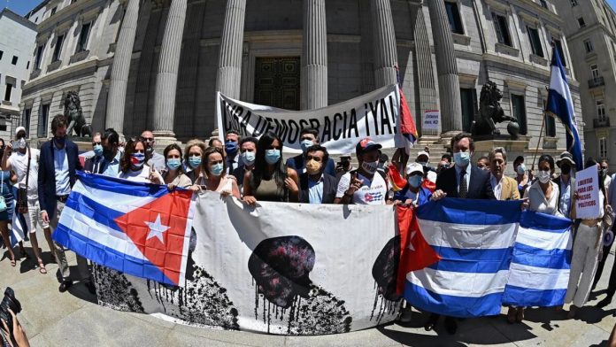 Cubanos en España piden 