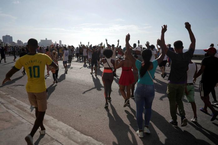 Estudiantes de ISA y la FAMCA en Cuba publican comunicado mostrando su apoyo a las protestas del 11 de julio y oponiéndose a los actos multitudinarios organizados por el Gobierno