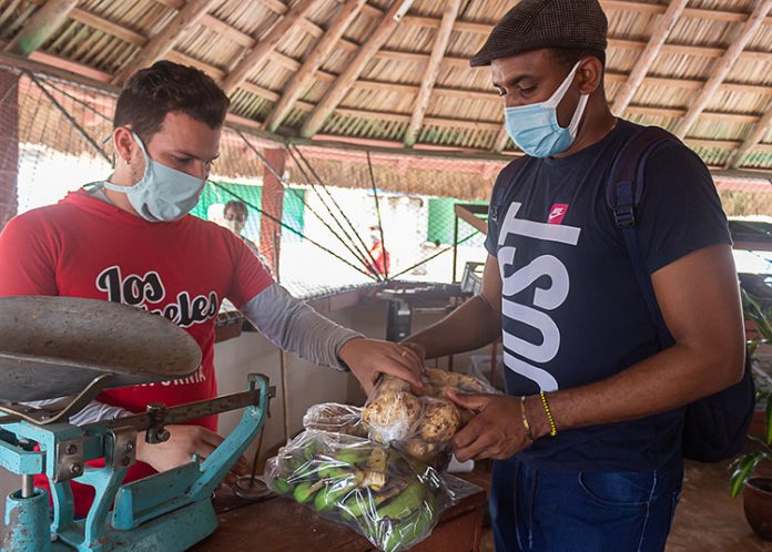 Gobierno cubano elimina los precios topados de todos los productos agropecuarios que se venden en los agromercados para 