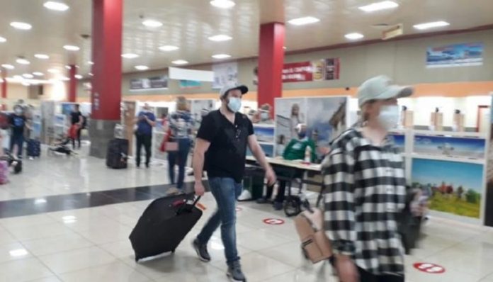 Gobierno cubano ofrecerá su vacuna antiCOVID a los turistas internacionales que visiten el país a partir del 15 de noviembre