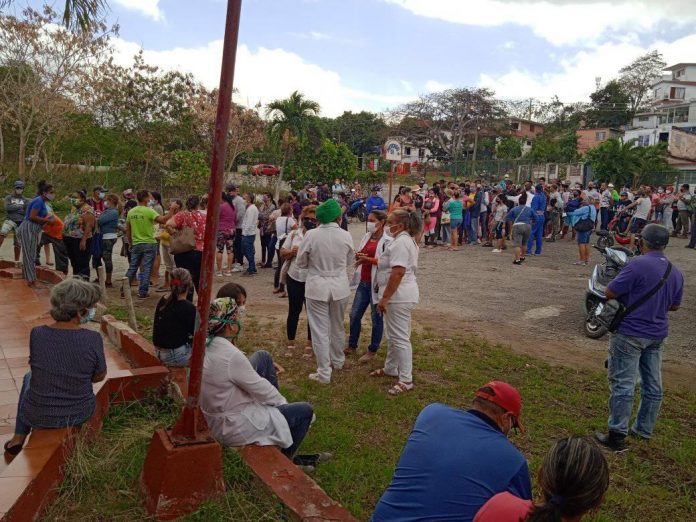 En Guanabo, los residentes sobreviven al verano entre alquilados 