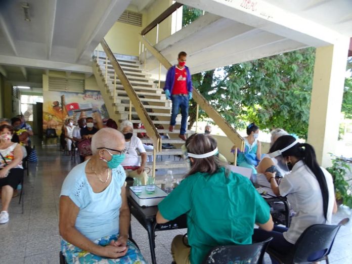 Cuba reportó hoy una de sus cifras más bajas de muertes y contagios por COVID-19: 1435 nuevos casos positivos y 19 fallecidos