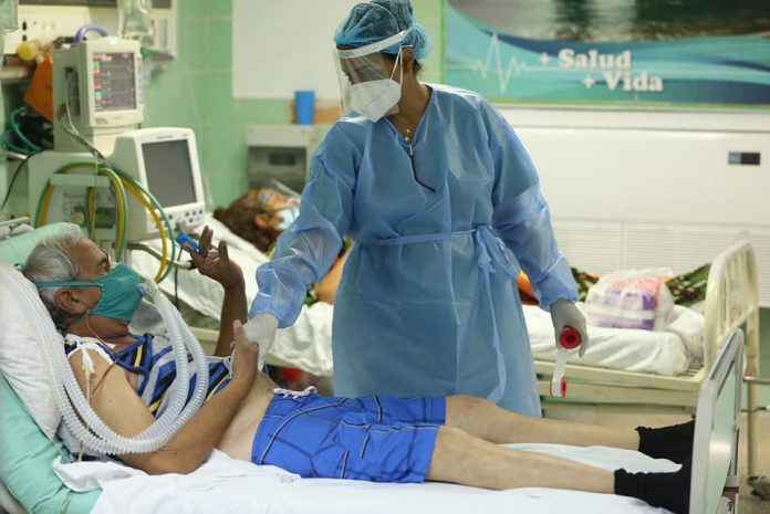 ¿Quién del Gobierno dará la cara si la reapertura de aeropuertos vuelve a disparar el número de casos de COVID-19 en Cuba?