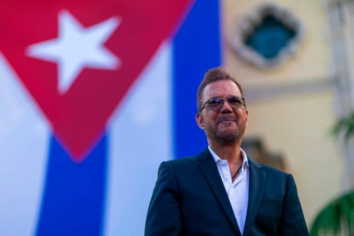 Willy Chirino dice que le gustaría cantar gratis en Cuba, pero sin condiciones de ningún tipo