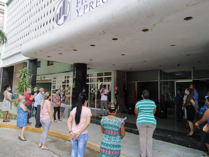 Gobierno cubano convoca 