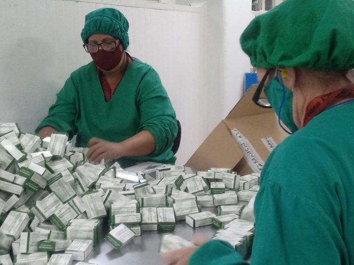 Gobierno cubano reclama a Sudáfrica el pago atrasado de 14 millones de dólares por un lote de fármacos contra la COVID-19 que les vendió