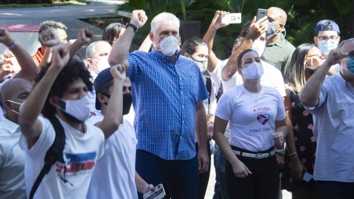 Díaz-Canel podría proponer un incremento de los impuestos para personas y empresas en Cuba