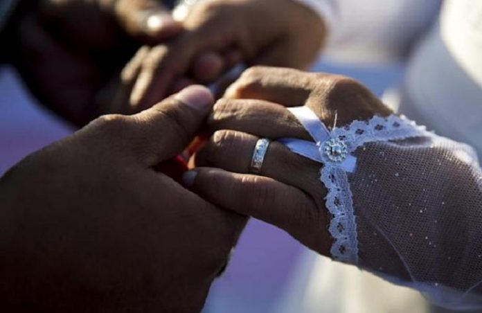 Cinco cubanas son arrestadas y acusadas de 