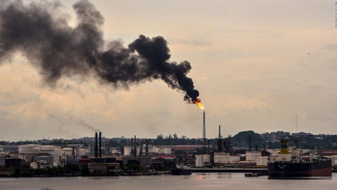 Los apagones llegaron a Cuba para quedarse, porque el dinero para hoteles sobra pero para modernizar las termoeléctricas no hay