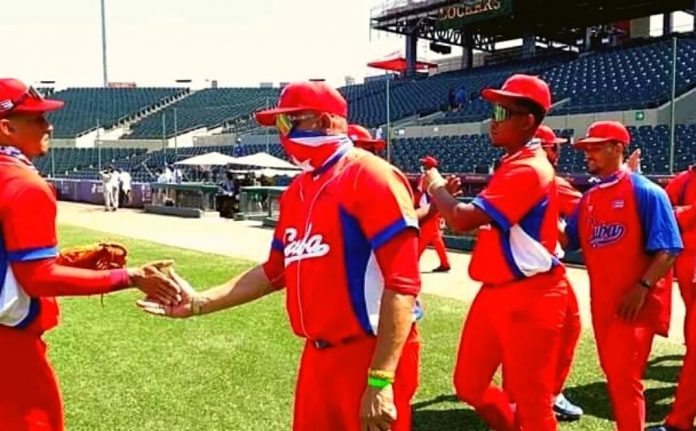 Más de 600 peloteros cubanos abandonaron el país en los últimos seis años, según revela la prensa oficialista