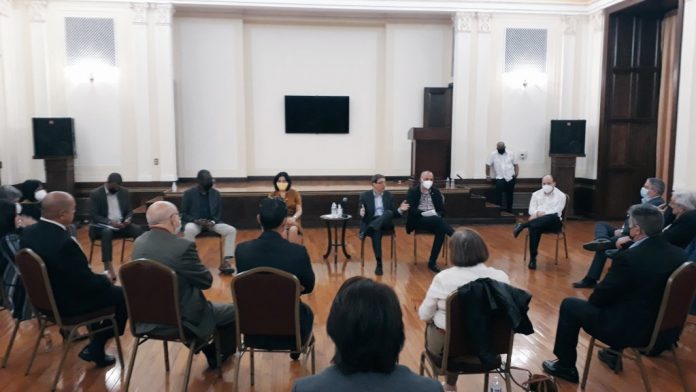 Canciller Bruno Rodríguez se reúne en Nueva York con charteadoras y agencias de viajes a Cuba