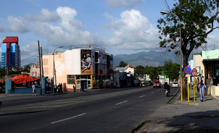 Fuertes explosiones estremecen la ciudad de Santiago de Cuba