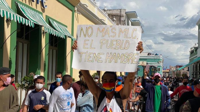 Joven cubano de 18 años de edad es acusado de 