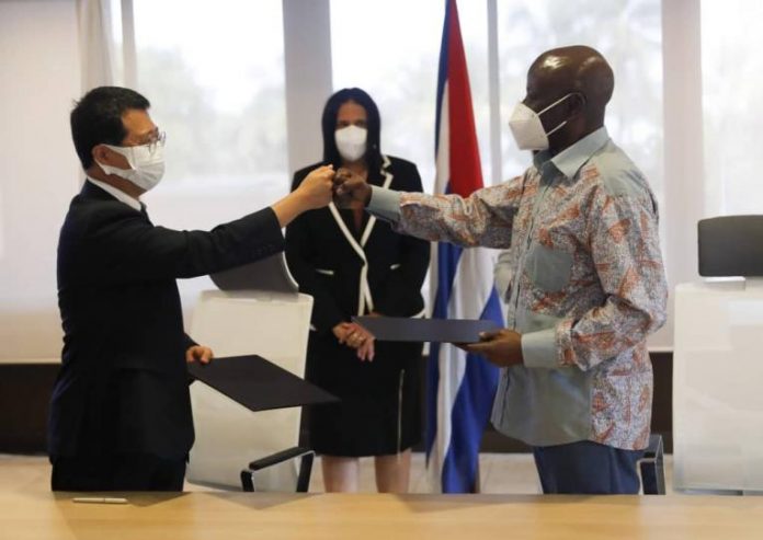Dona Japón casi 3 millones de dólares a Cuba para el enfrentamiento a la COVID-19