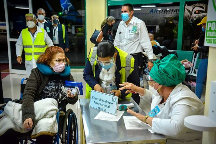 Turista rusa denuncia haber sufrido cuarentena obligatoria en Cayo Coco por falso positivo de COVID: 