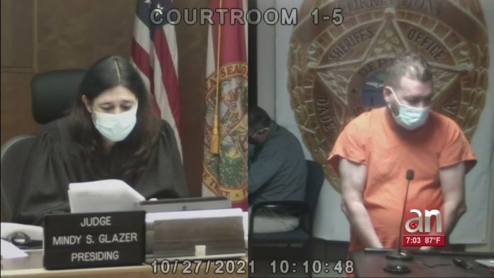 Arrestan cubano en Hialeah acusado de operar un gran red de prostitución