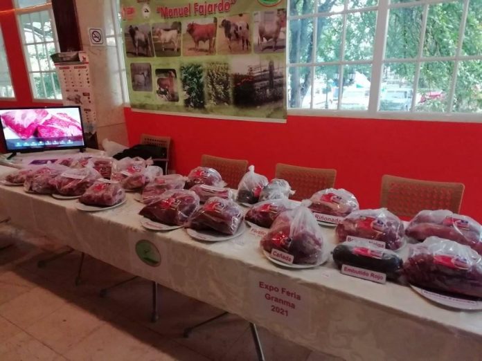 Exposición de carnes para el turismo y tiendas en dólares genera indignación entre cubanos