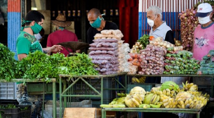 ¿Qué valor real tiene el salario de los cubanos tras la desastrosa Tarea Ordenamiento?