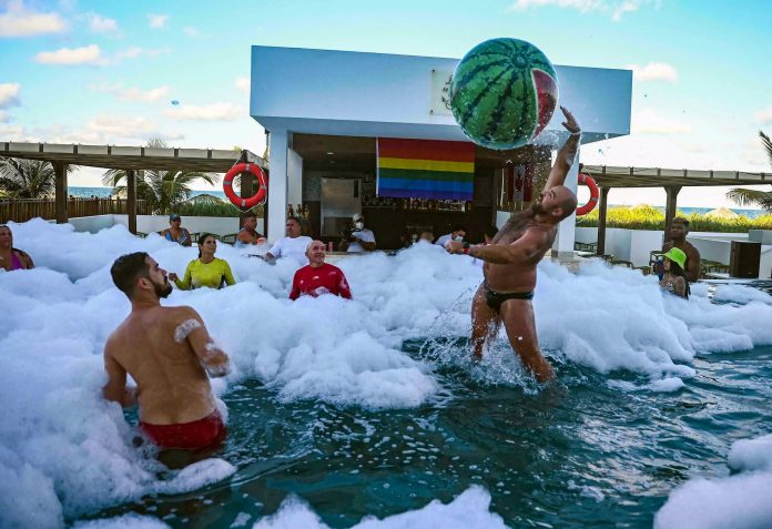 Reabre sus puertas en Cayo Guillermo el mayor hotel dedicado al turismo gay en Cuba