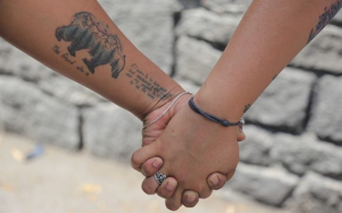 Cuba discute la aprobación de matrimonio gay en medio de posiciones contrarias con la Iglesia Católica