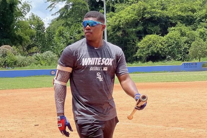 Joven pelotero cubano Oscar Colás firma acuerdo con los White Sox, en las Grandes Ligas, por 2.7 millones de dólares